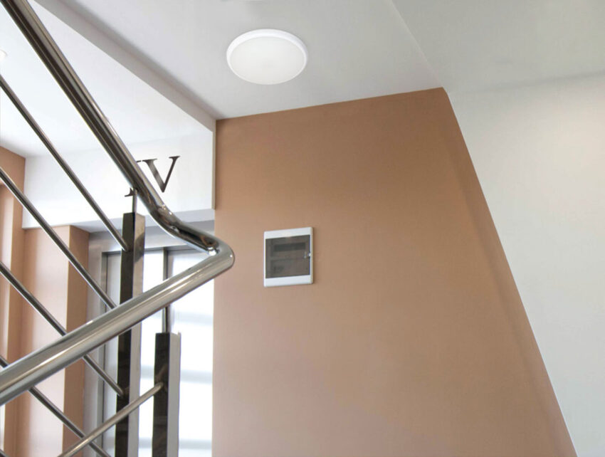BIG BOSS AU 16W LED Oyster Ceiling Light – IP65 - 6000K - 26.5cm - Image 3
